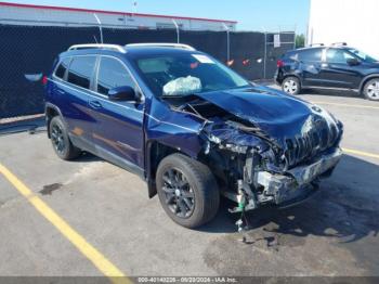  Salvage Jeep Cherokee