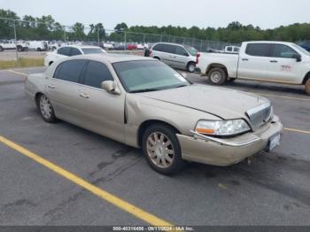  Salvage Lincoln Towncar