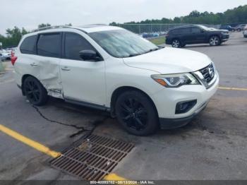  Salvage Nissan Pathfinder