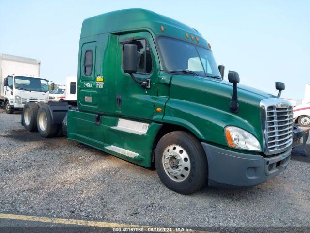  Salvage Freightliner Cascadia 125