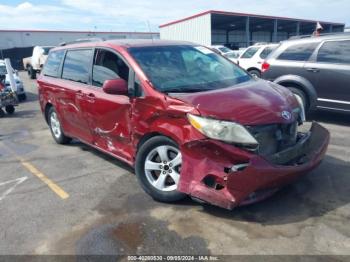  Salvage Toyota Sienna