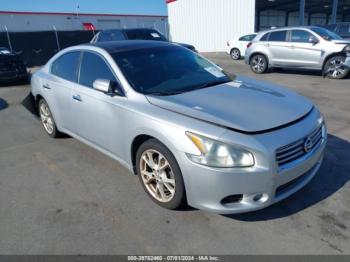  Salvage Nissan Maxima