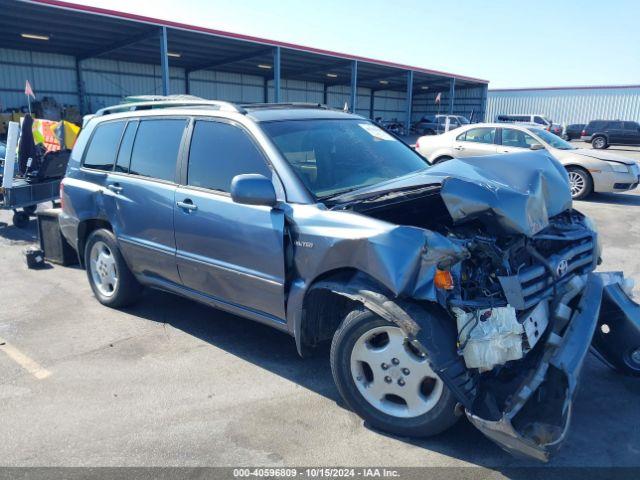  Salvage Toyota Highlander