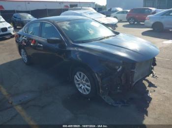  Salvage Nissan Altima