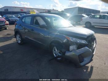  Salvage Nissan Kicks