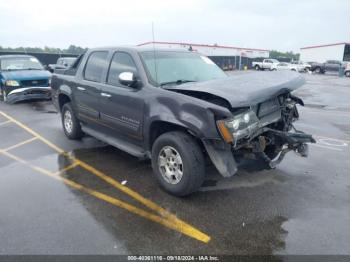  Salvage Chevrolet Avalanche 1500