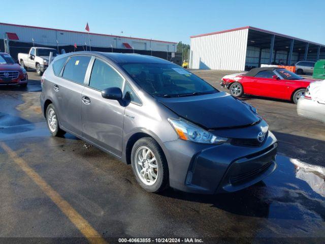  Salvage Toyota Prius v