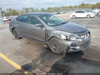  Salvage Nissan Altima