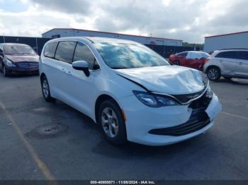  Salvage Chrysler Pacifica