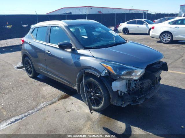  Salvage Nissan Kicks