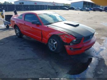  Salvage Ford Mustang