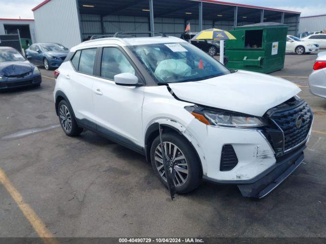  Salvage Nissan Kicks