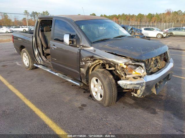  Salvage Nissan Titan