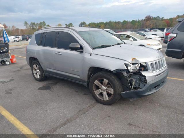  Salvage Jeep Compass