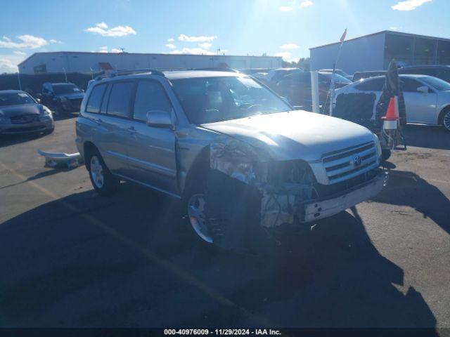  Salvage Toyota Highlander