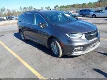  Salvage Chrysler Pacifica