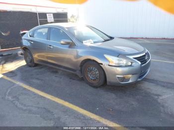  Salvage Nissan Altima