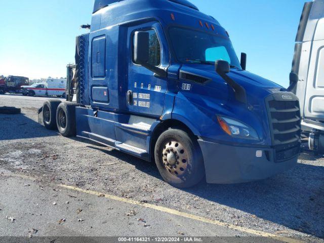  Salvage Freightliner New Cascadia 116