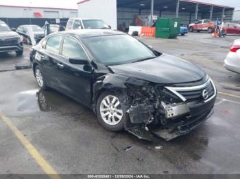  Salvage Nissan Altima