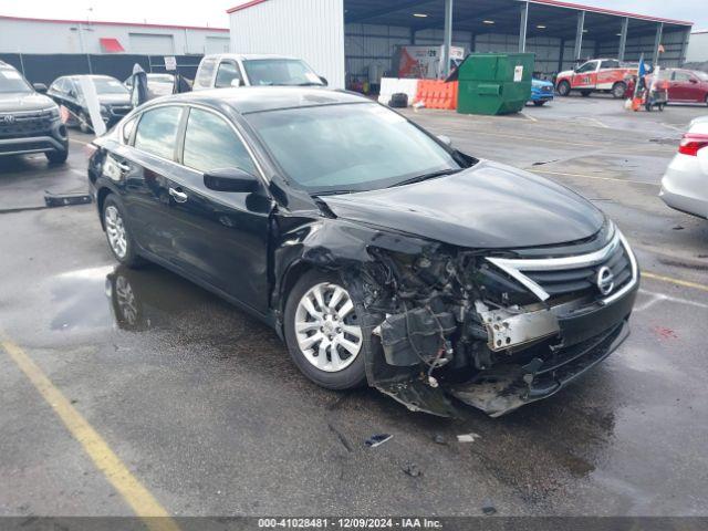  Salvage Nissan Altima