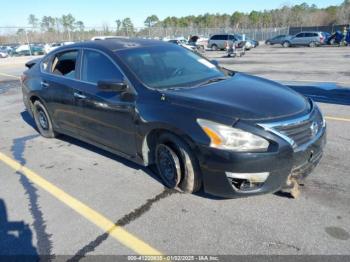  Salvage Nissan Altima