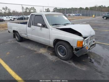  Salvage Toyota Pickup