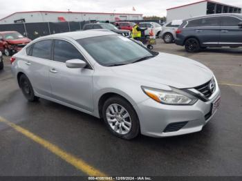  Salvage Nissan Altima