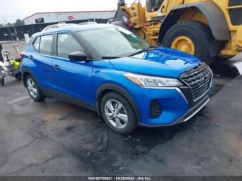  Salvage Nissan Kicks