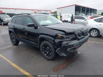  Salvage Jeep Cherokee