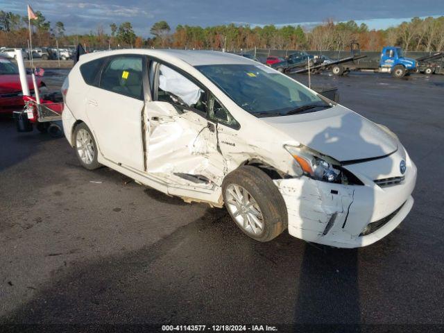  Salvage Toyota Prius v