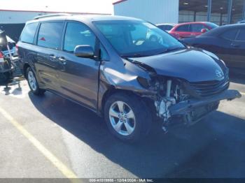  Salvage Toyota Sienna