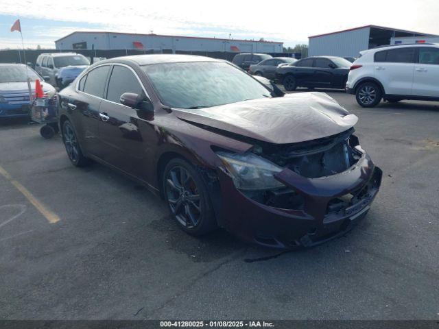  Salvage Nissan Maxima