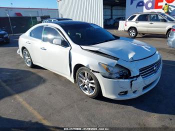  Salvage Nissan Maxima