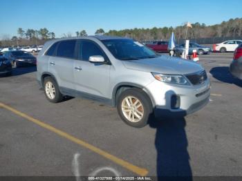  Salvage Kia Sorento