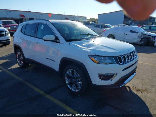  Salvage Jeep Compass