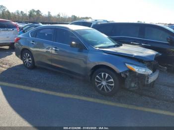  Salvage Nissan Altima