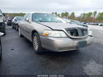  Salvage Lincoln Towncar