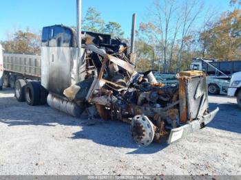  Salvage Peterbilt 379