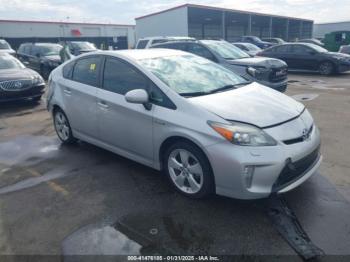  Salvage Toyota Prius