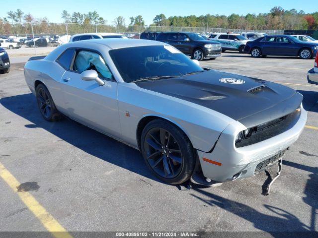  Salvage Dodge Challenger