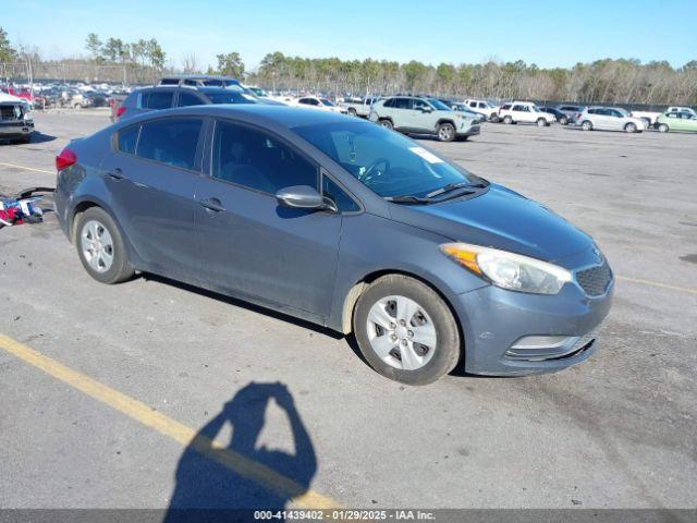  Salvage Kia Forte