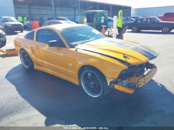  Salvage Ford Mustang