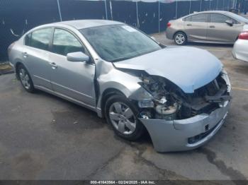  Salvage Nissan Altima