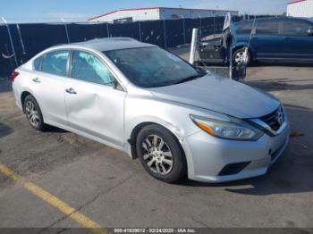  Salvage Nissan Altima