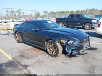  Salvage Ford Mustang