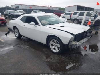  Salvage Dodge Challenger