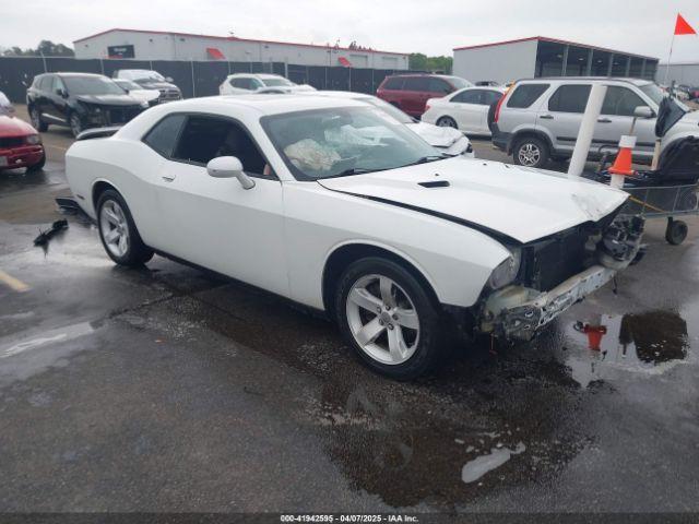  Salvage Dodge Challenger
