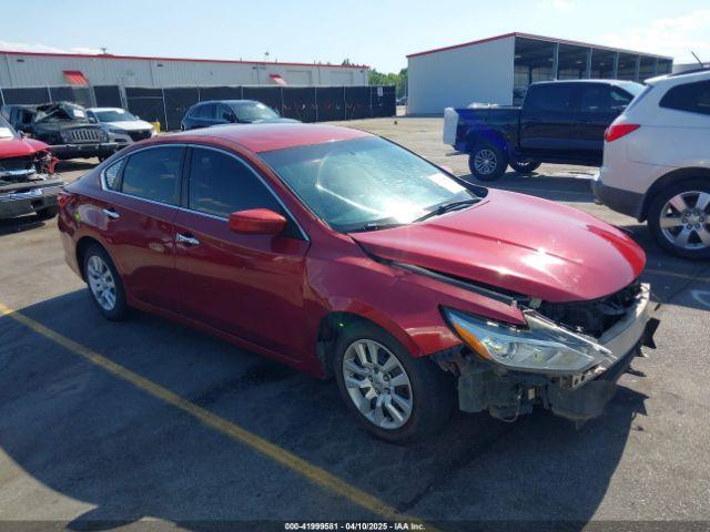  Salvage Nissan Altima