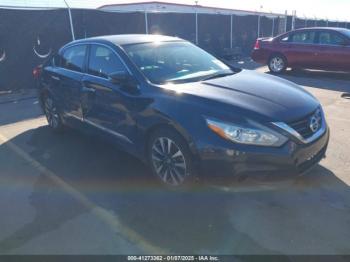  Salvage Nissan Altima