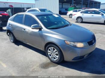  Salvage Kia Forte